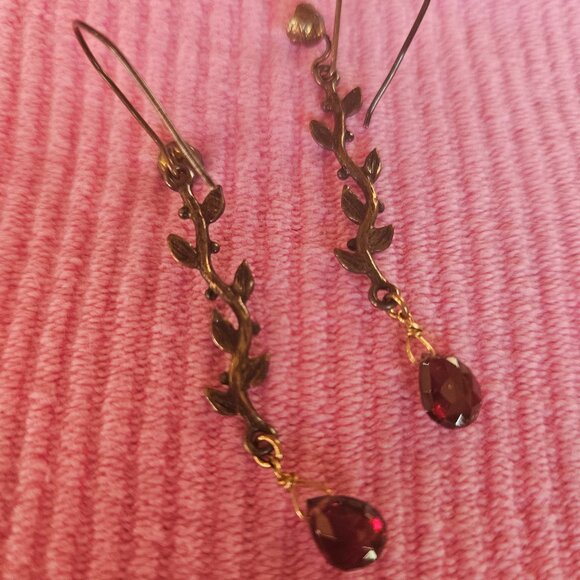 New Gothic Styled Drop Earrings - Picture 2 of 4